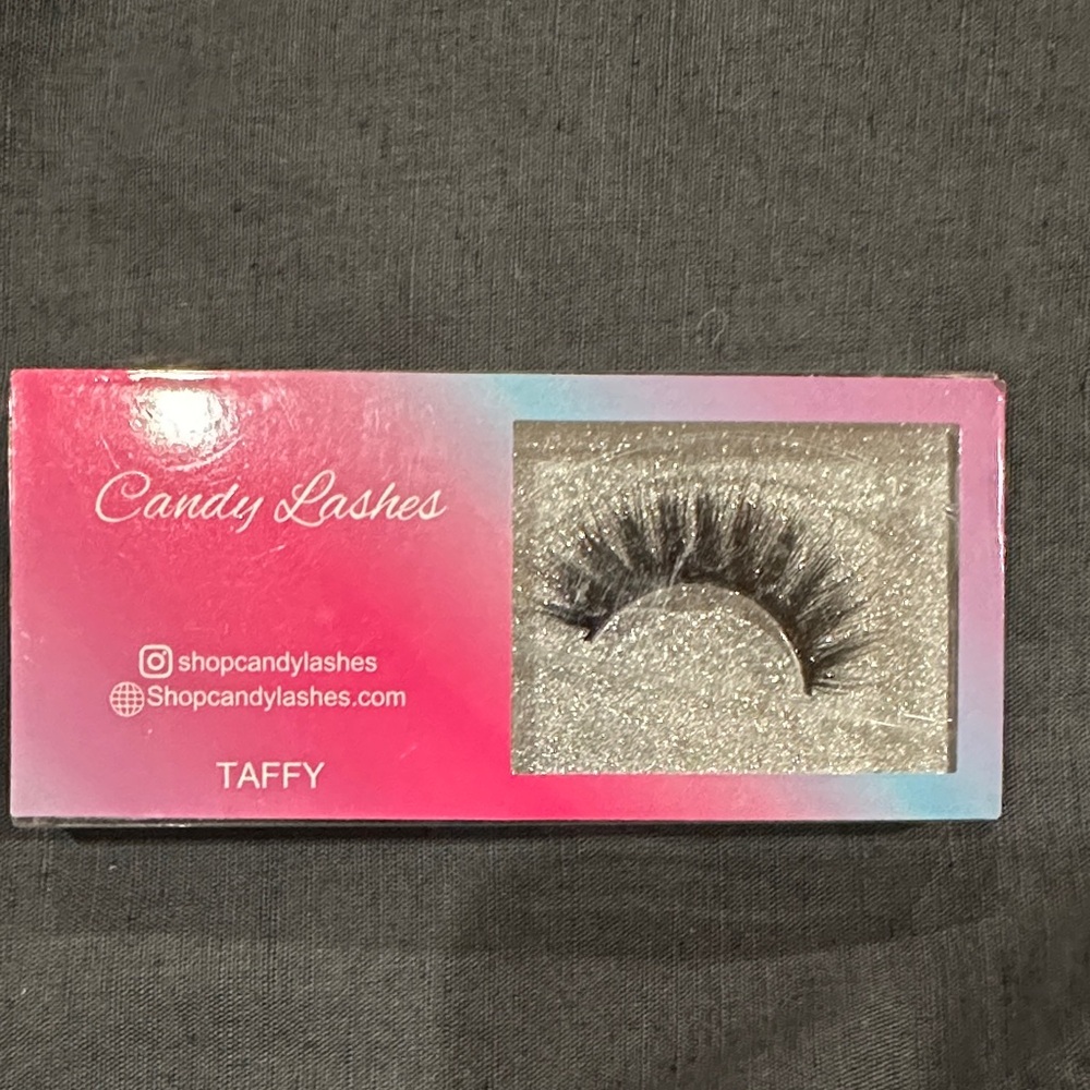 Taffy Black Lashes